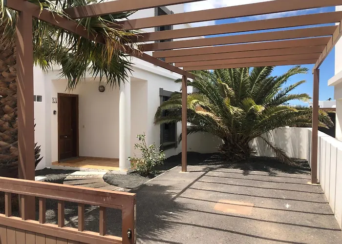 Varela Lo House